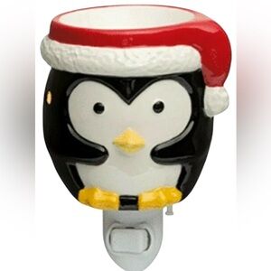Scentsy Baby Tux (Penguin) Mini Plug-In Fragrance Wax Warmer Christmas NEW